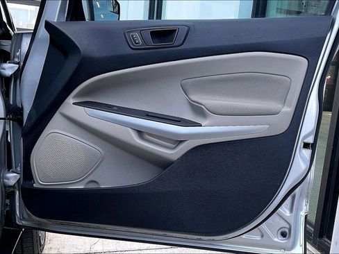 Used 2020 Ford EcoSport S image 23