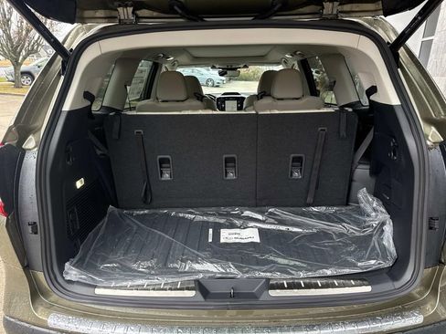 New 2026 Subaru Ascent Limited image 7
