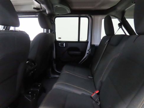 Used 2024 Jeep Wrangler Sport S image 15