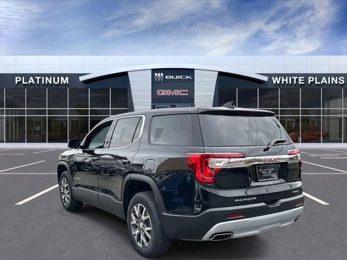 Used 2023 GMC Acadia SLE image 4