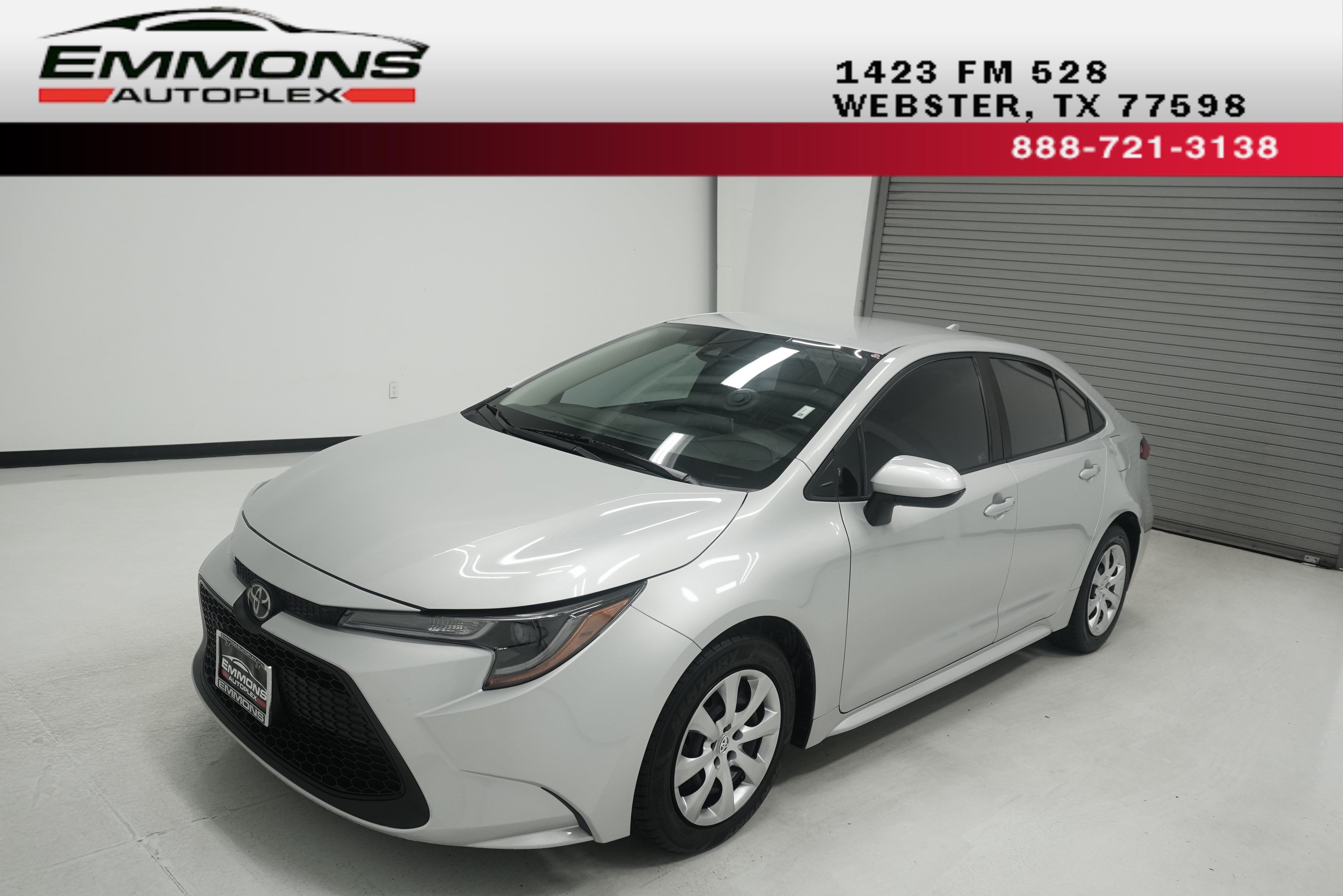Used 2020 Toyota Corolla LE FWD image 1