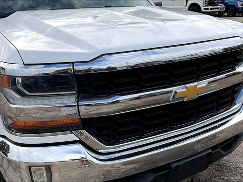 Used 2018 Chevrolet Silverado 1500 LT w/ All Star Edition RWD image 33