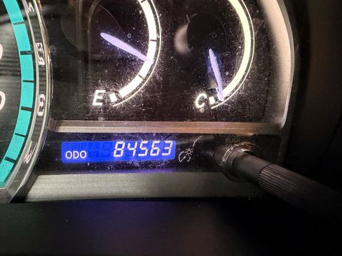 Used 2011 Toyota Venza image 17