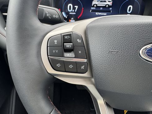 New 2026 Ford Explorer Active w/ Active Comfort Package RWD image 18