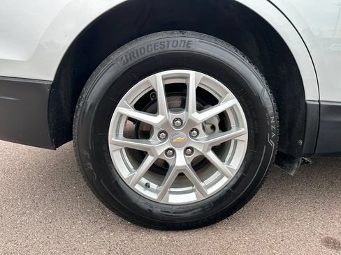 Used 2022 Chevrolet Equinox LS AWD/4WD image 38