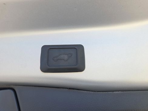 Certified 2025 Toyota RAV4 XLE Premium image 10