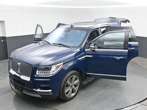 Used 2018 Lincoln Navigator Reserve w/ Technology Package AWD/4WD image 57