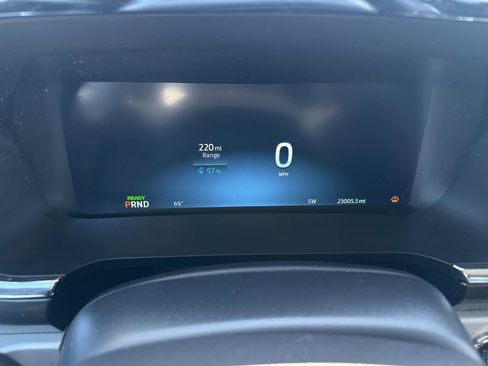 Used 2023 Ford F150 Lightning XLT image 7