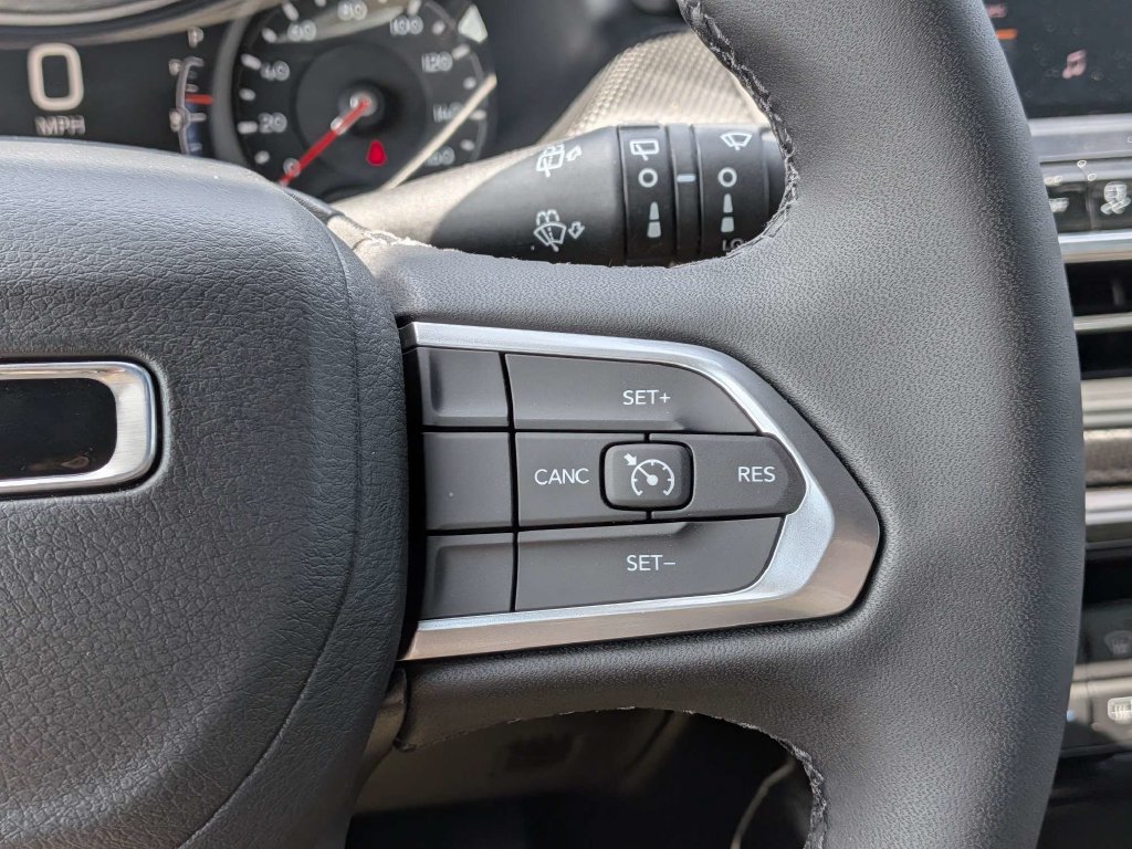 New 2026 Jeep Compass Latitude AWD/4WD image 24