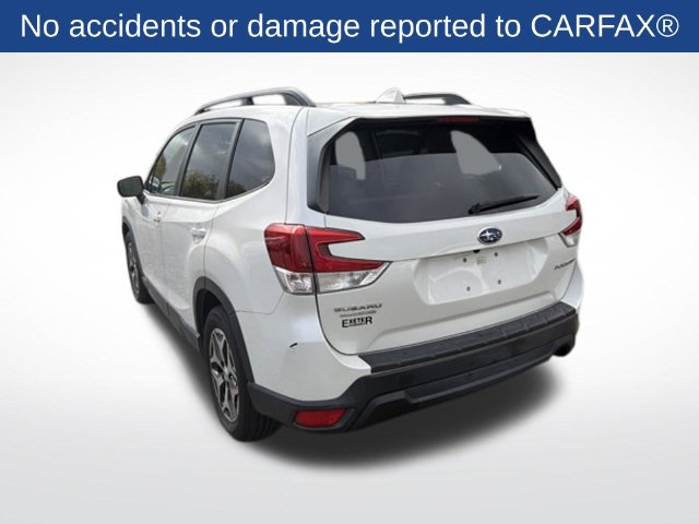 Used 2019 Subaru Forester Premium w/ All-Weather Package AWD/4WD image 4