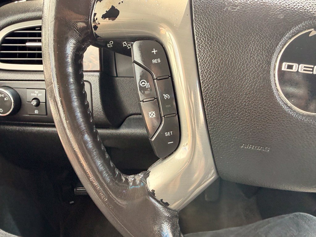 Used 2011 GMC Yukon XL Denali AWD/4WD image 36