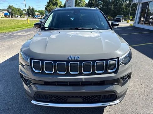 Certified 2022 Jeep Compass Limited AWD/4WD image 2