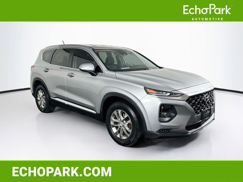 Used 2020 Hyundai Santa Fe SE FWD image 1