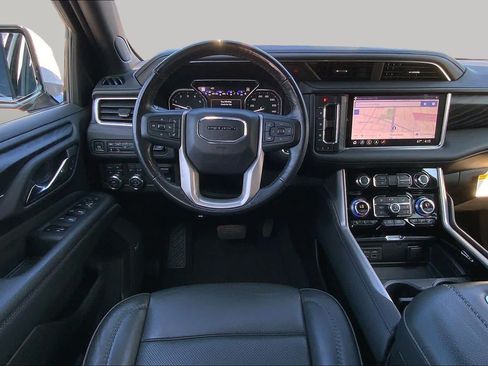 Used 2021 GMC Yukon Denali w/ Denali Ultimate Package AWD/4WD image 5