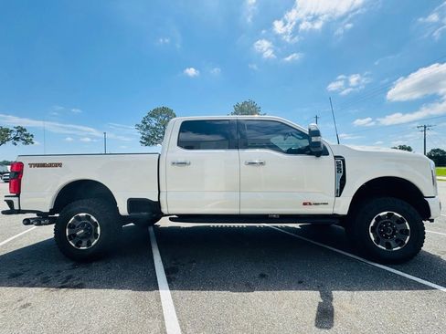 Used 2024 Ford F250 Platinum w/ Tremor Off-Road Package AWD/4WD image 35