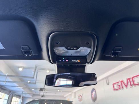 Certified 2025 GMC Canyon Elevation image 22