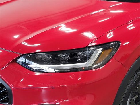 Certified 2025 Honda HR-V Sport image 10