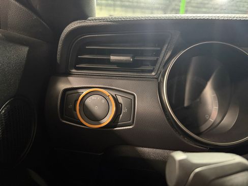 Used 2019 Ford Mustang Shelby GT350 w/ Technology Package image 31