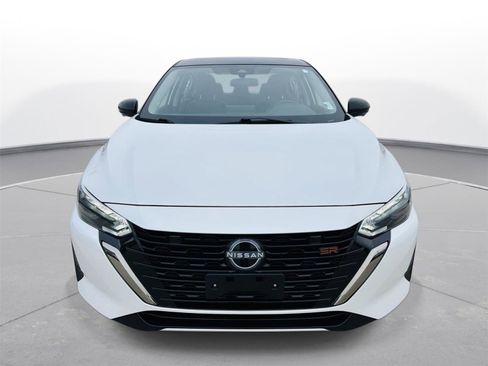 Used 2024 Nissan Sentra SR w/ SR Premium Package image 34