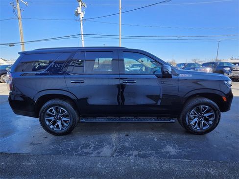 Used 2023 Chevrolet Tahoe Z71 w/ Luxury Package image 6