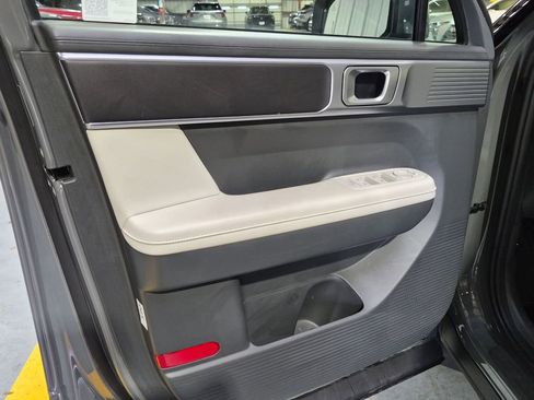 Used 2025 Hyundai Santa Fe SEL image 11