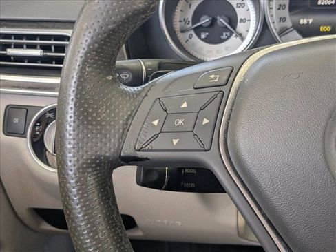 Used 2014 Mercedes-Benz E 350 Sedan image 4