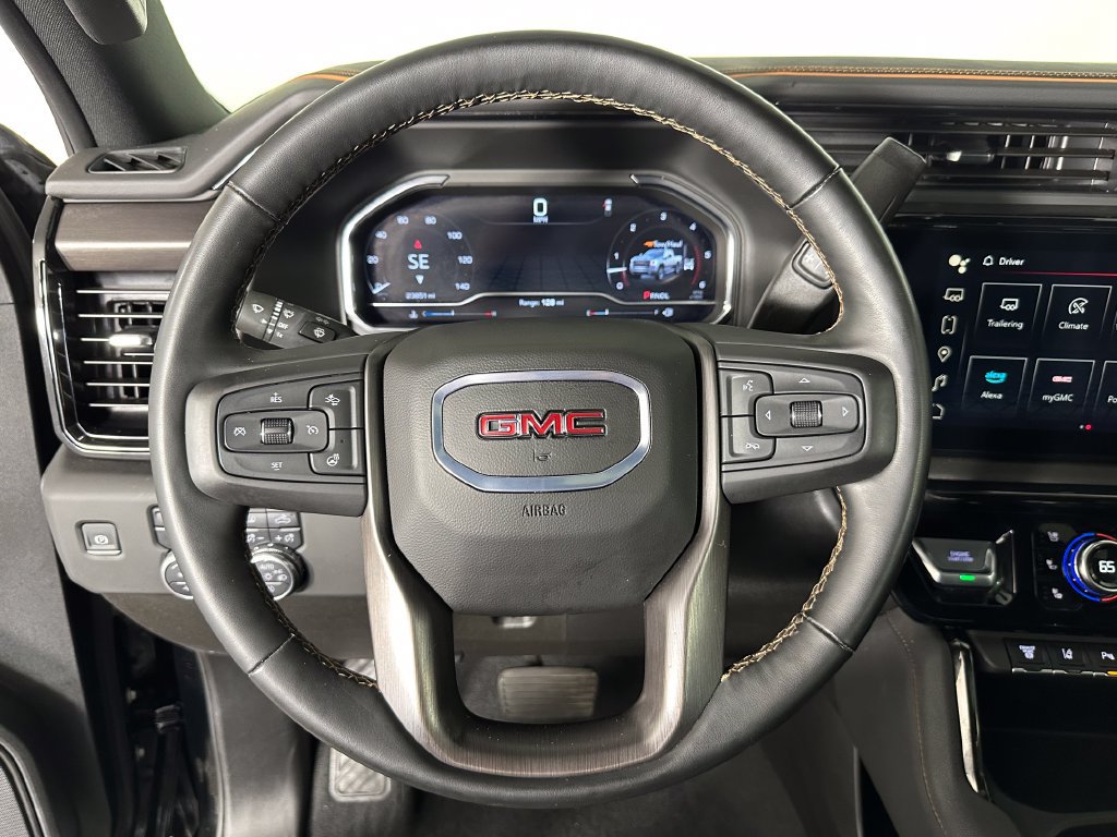 Used 2025 GMC Sierra 2500 AT4 w/ AT4 Premium Plus Package AWD/4WD image 12