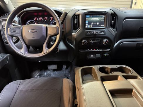 Used 2019 Chevrolet Silverado 1500 Custom Trail Boss image 4