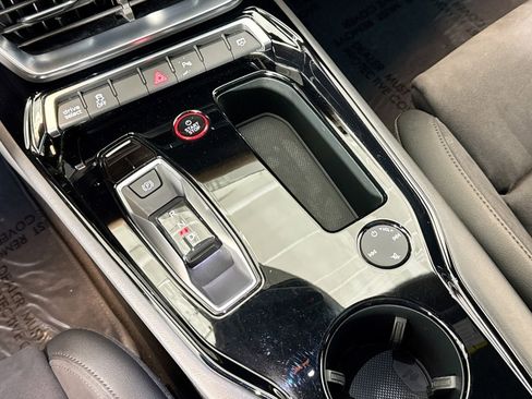 Used 2023 Audi e-tron GT Premium Plus image 15