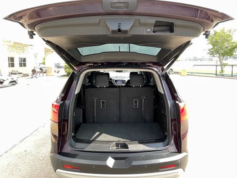 Used 2018 GMC Acadia SLT FWD image 32