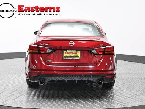 Used 2023 Nissan Altima 2.5 SR w/ SR Premium Package FWD image 6