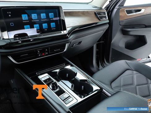 Used 2024 Volkswagen Atlas SE FWD image 23