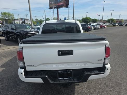 Used 2020 Toyota Tacoma TRD Sport w/ Technology Package image 5