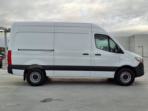New 2026 Mercedes-Benz Sprinter 2500 image 23