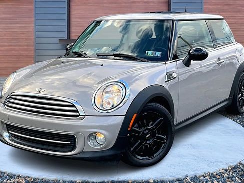 Used 2013 MINI Cooper Hardtop image 11