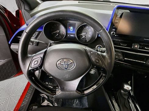 Certified 2021 Toyota C-HR XLE FWD image 18
