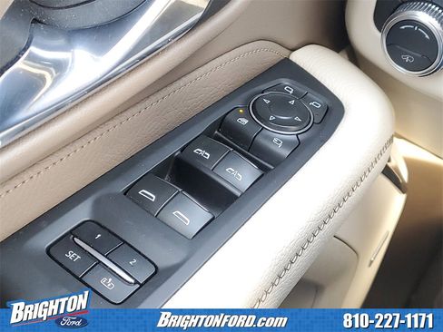 Used 2021 GMC Yukon Denali w/ Denali Ultimate Package image 19