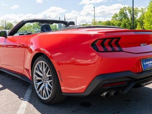 Used 2025 Ford Mustang GT Premium RWD image 23