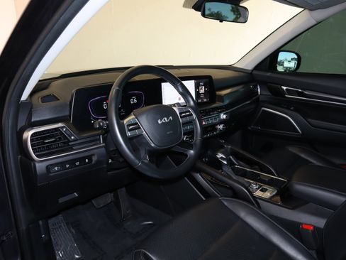 Used 2025 Kia Telluride S AWD/4WD image 21