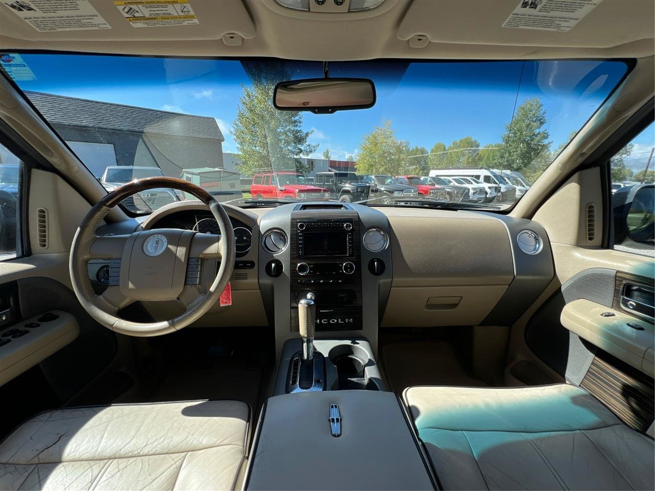Used 2008 Lincoln Mark LT 4x4 image 26