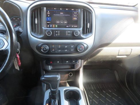 Used 2020 Chevrolet Colorado LT image 21