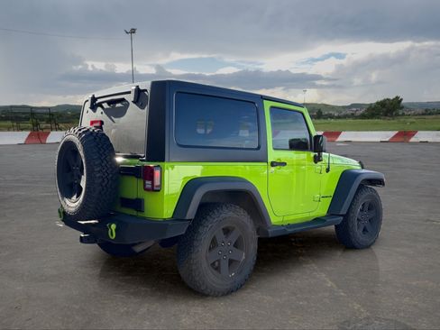 Used 2012 Jeep Wrangler Rubicon w/ PWR Convenience Group AWD/4WD image 3