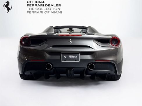 Used 2019 Ferrari 488 Spider RWD image 8