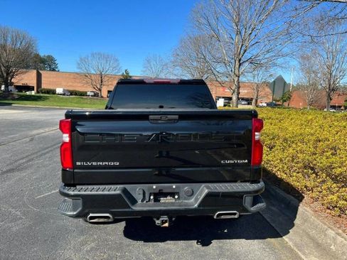 Used 2020 Chevrolet Silverado 1500 Custom w/ Custom Value Package image 6
