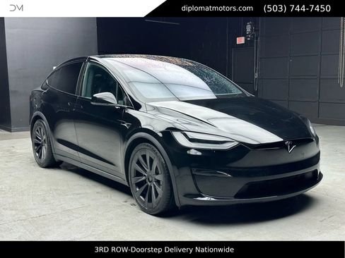 Used 2022 Tesla Model X image 8