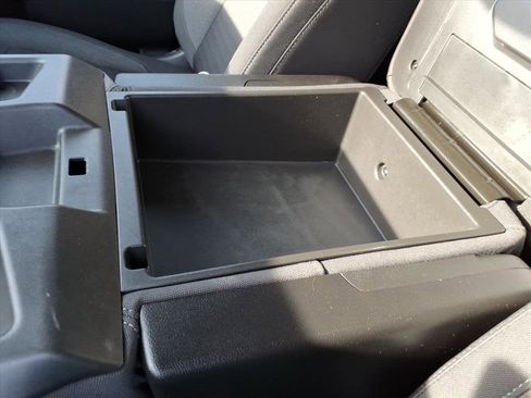 Used 2022 Chevrolet Silverado 1500 LT AWD/4WD image 28
