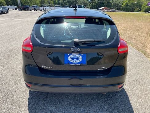 Used 2016 Ford Focus SE FWD image 5
