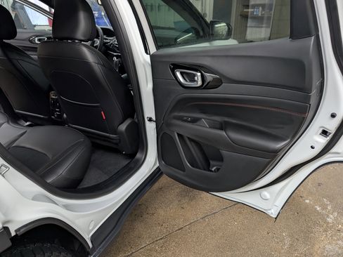 New 2026 Jeep Compass Trailhawk image 14