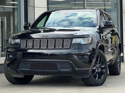 Used 2018 Jeep Grand Cherokee Altitude