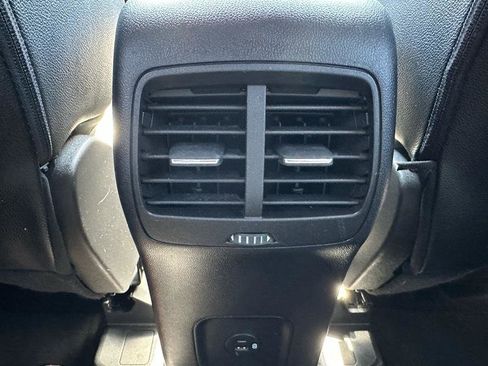 Used 2022 Ford Escape SEL w/ Technology Package image 10